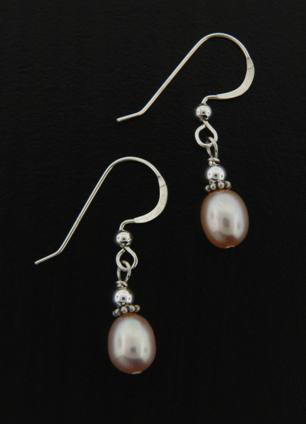 Simple Pearl Earrings Pink