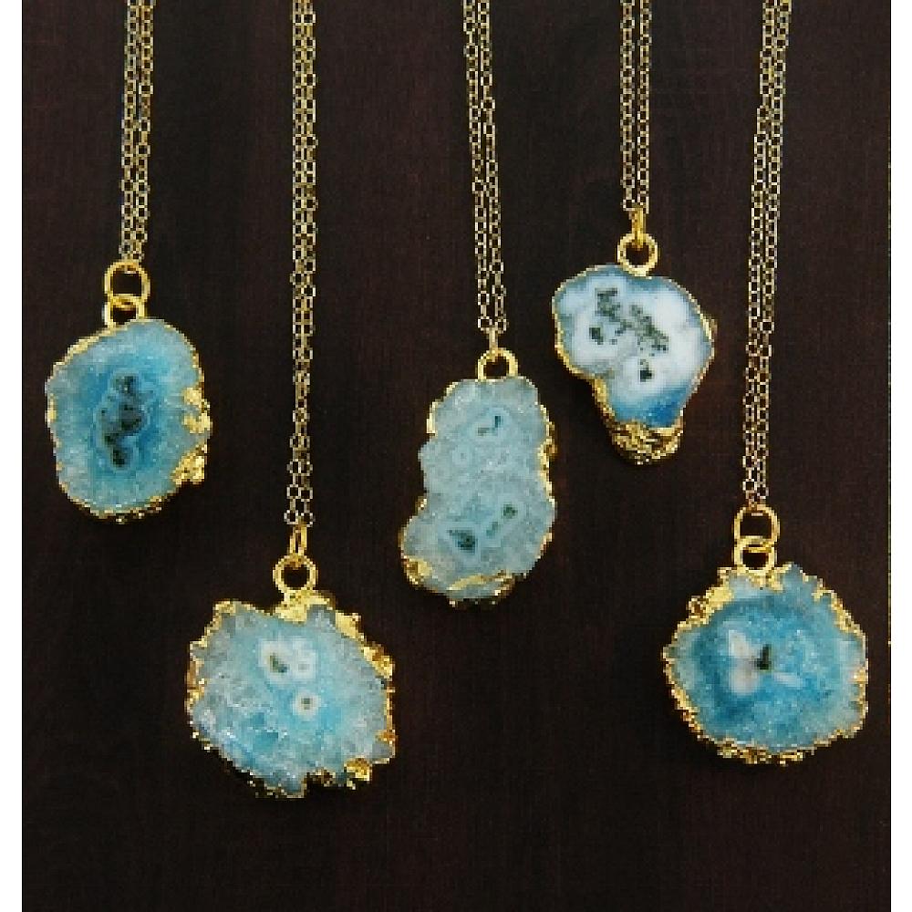 Verovering Bier Gooi Gold Solar Quartz Necklace - Aqua Blue