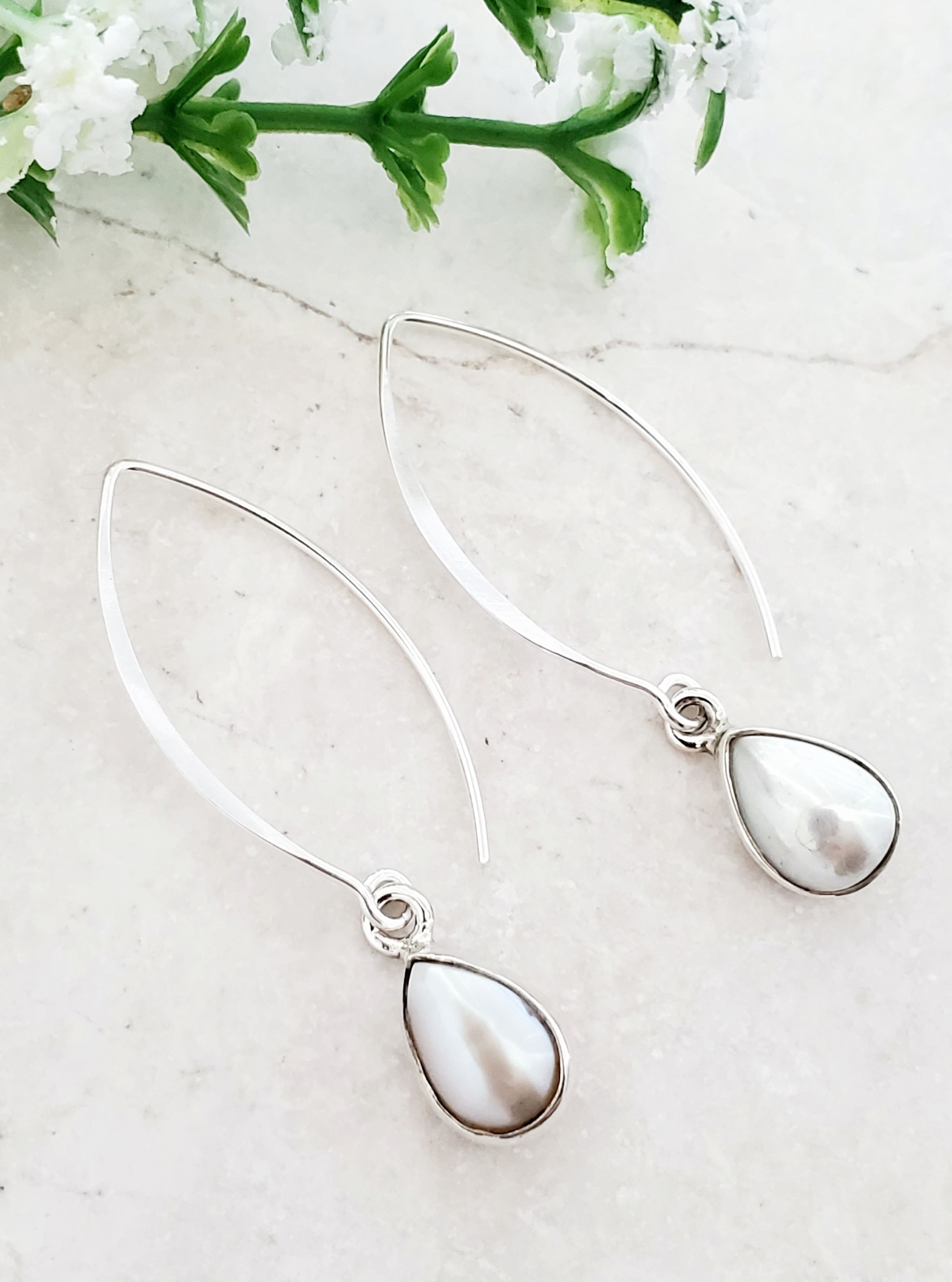 Sterling Silver Flat Marquis Bezeled Teardrop Earring - Pearl