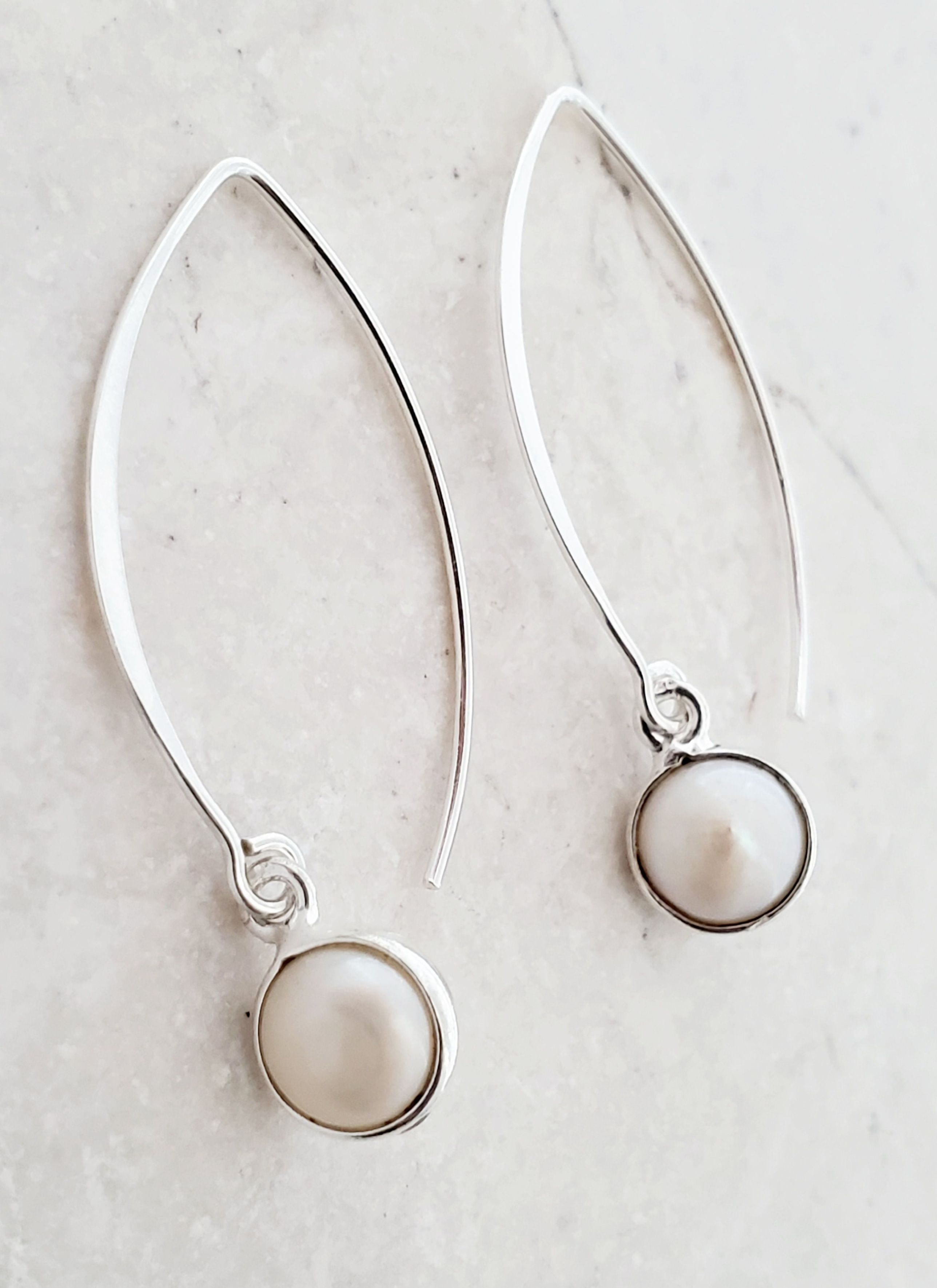 Sterling Silver Flat Marquis Round Bezeled Earring - Pearl