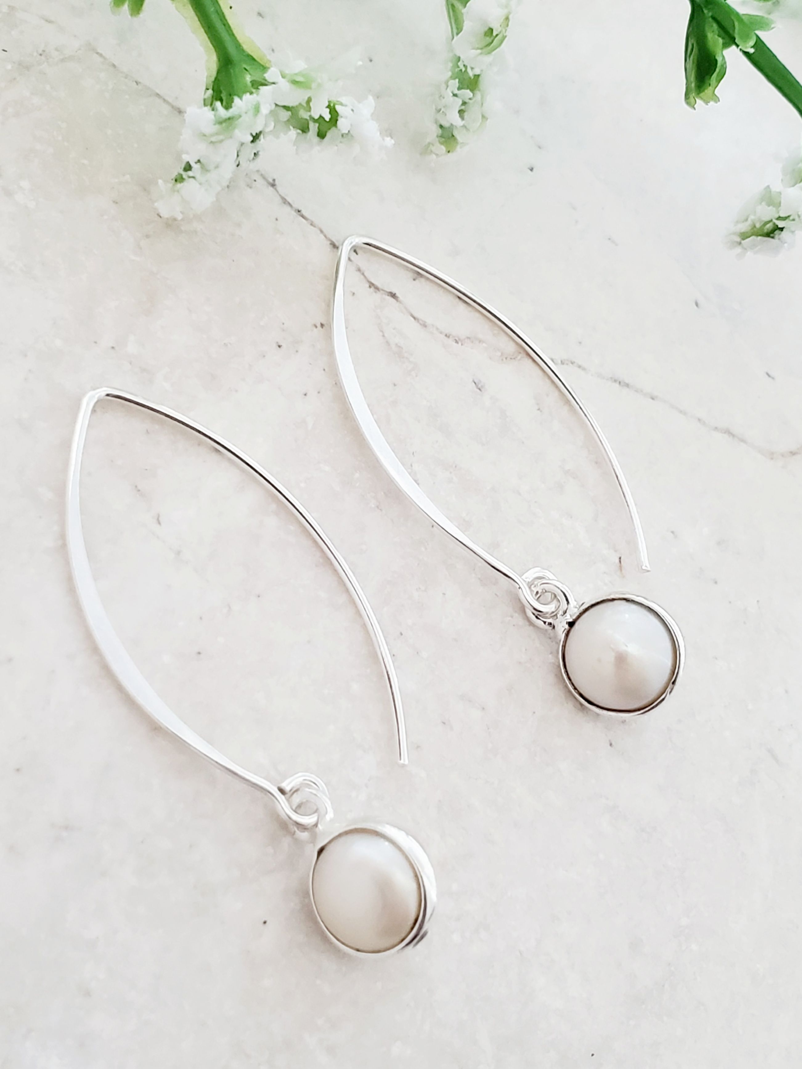 Sterling Silver Flat Marquis Round Bezeled Earring - Pearl