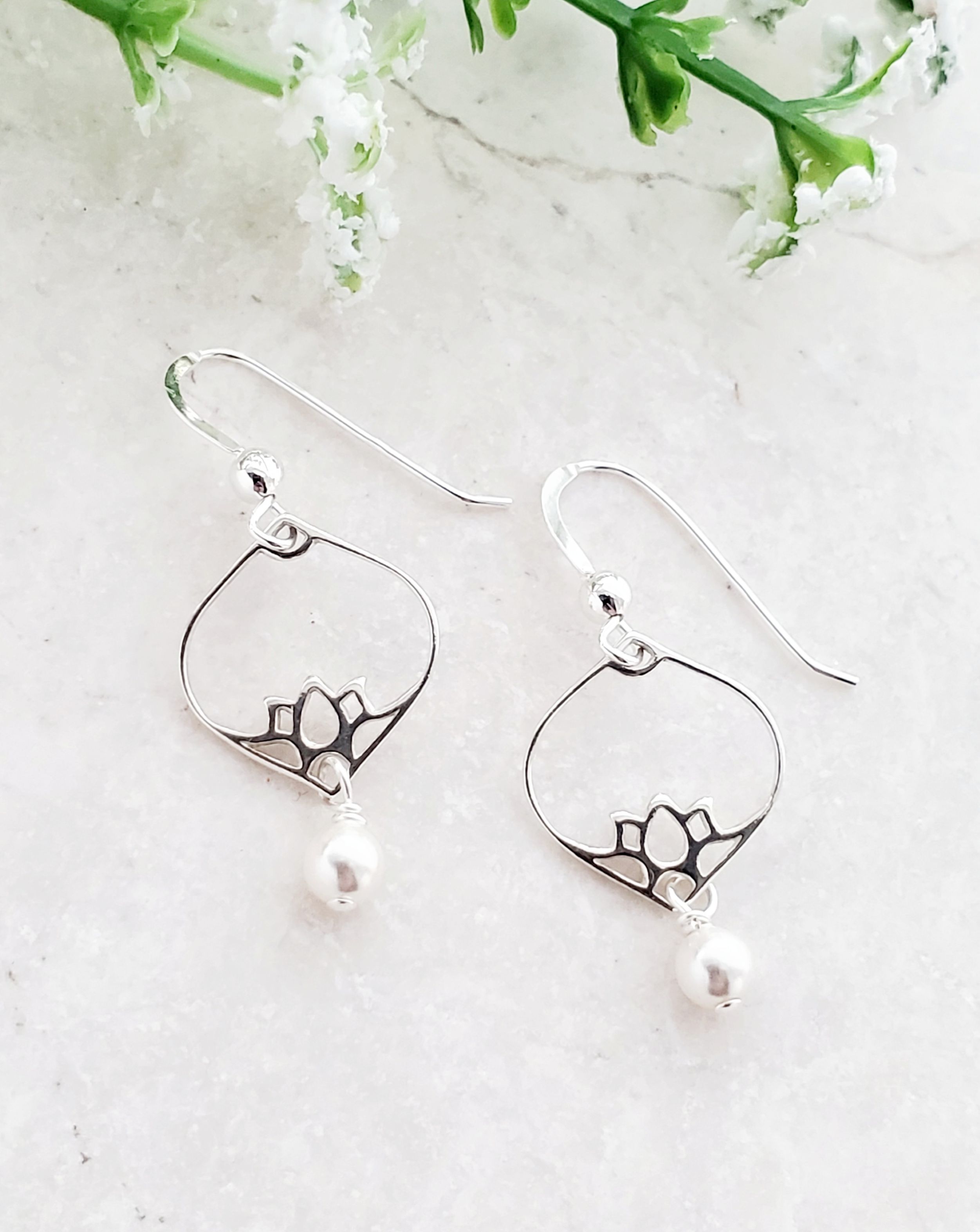 Lotus Lamp Earrings - White Pearl