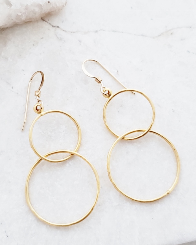 Gold Matte Interlocking Circle Earrings