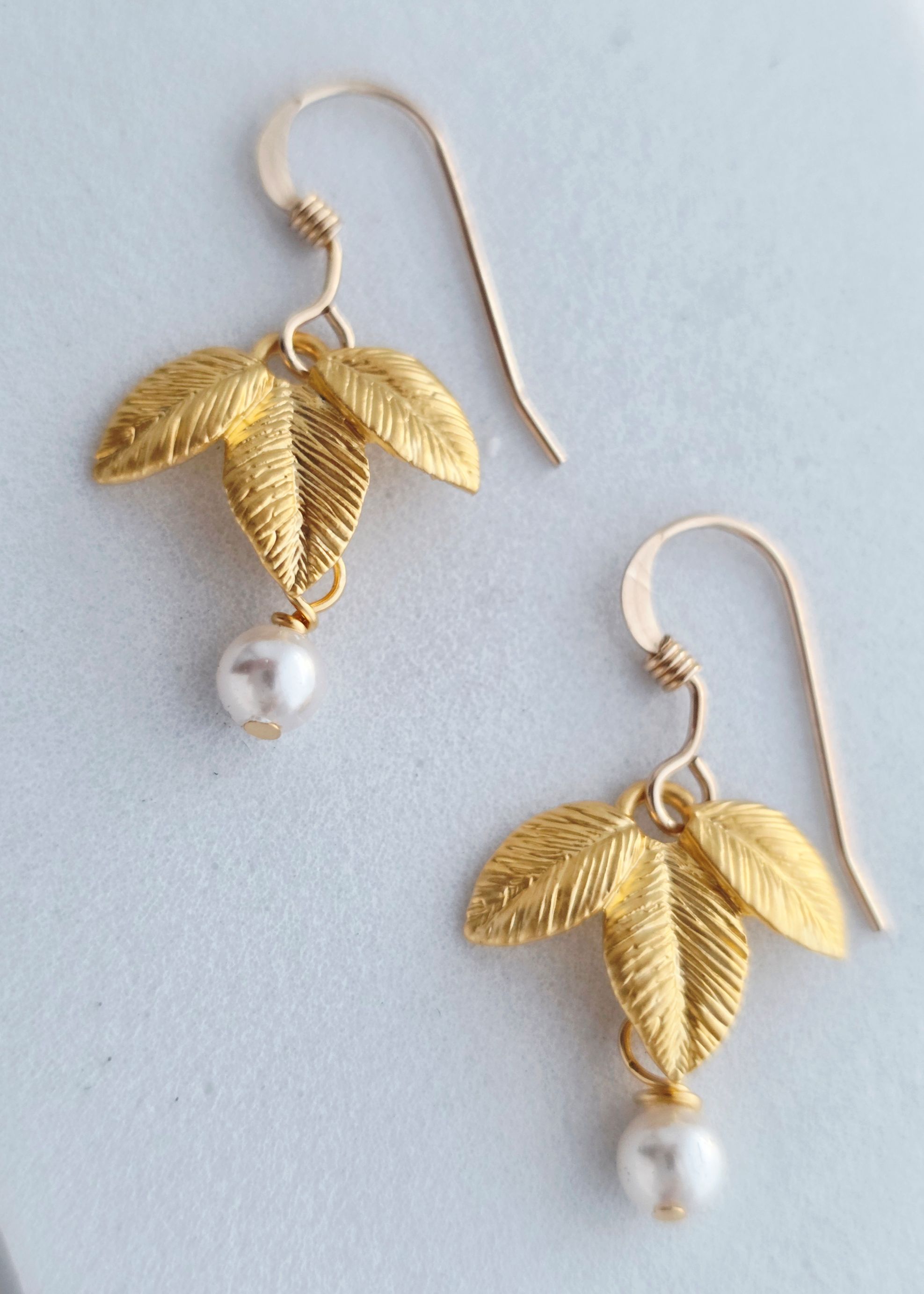 Gold Exotic Matte Leaf w/ Crystal White Pearl Earrings