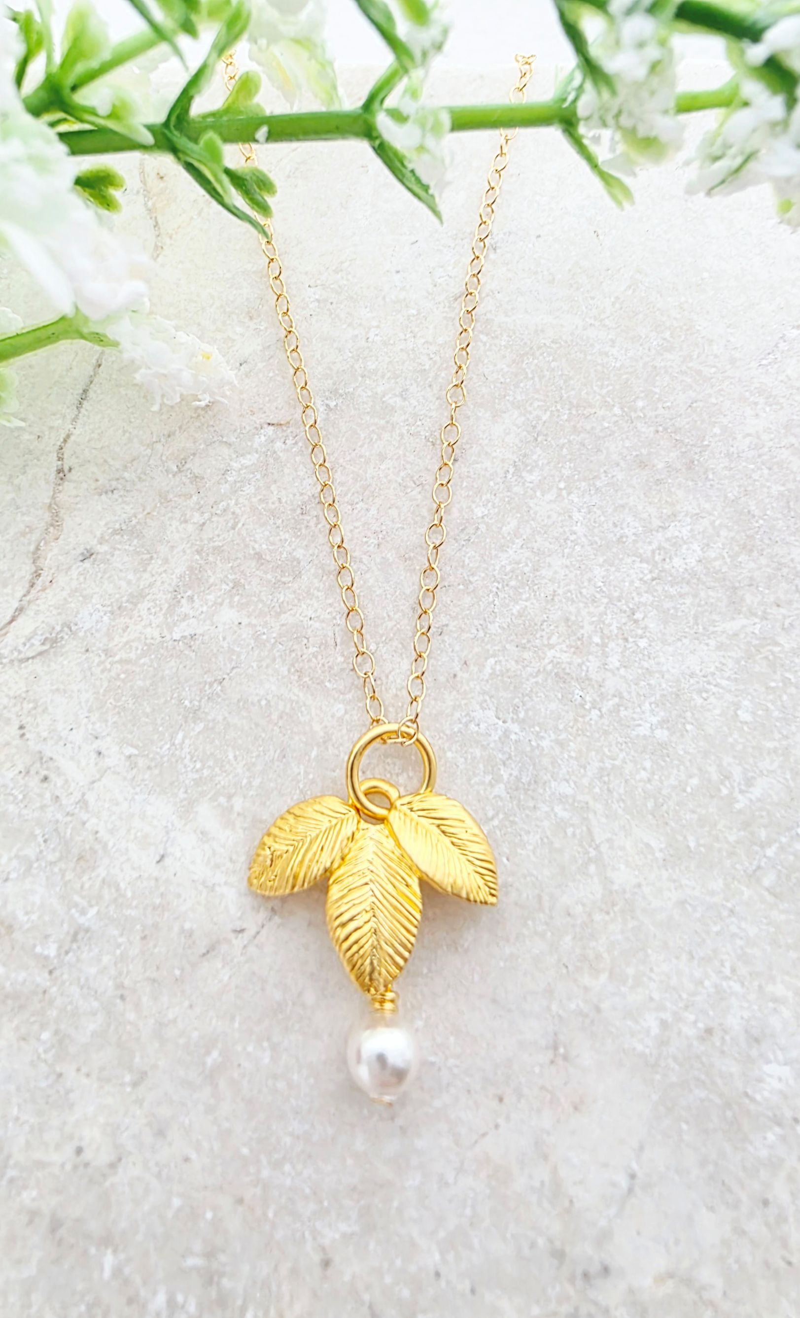 Gold Exotic Matte Leaf w/ Crystal White Pearl Necklace