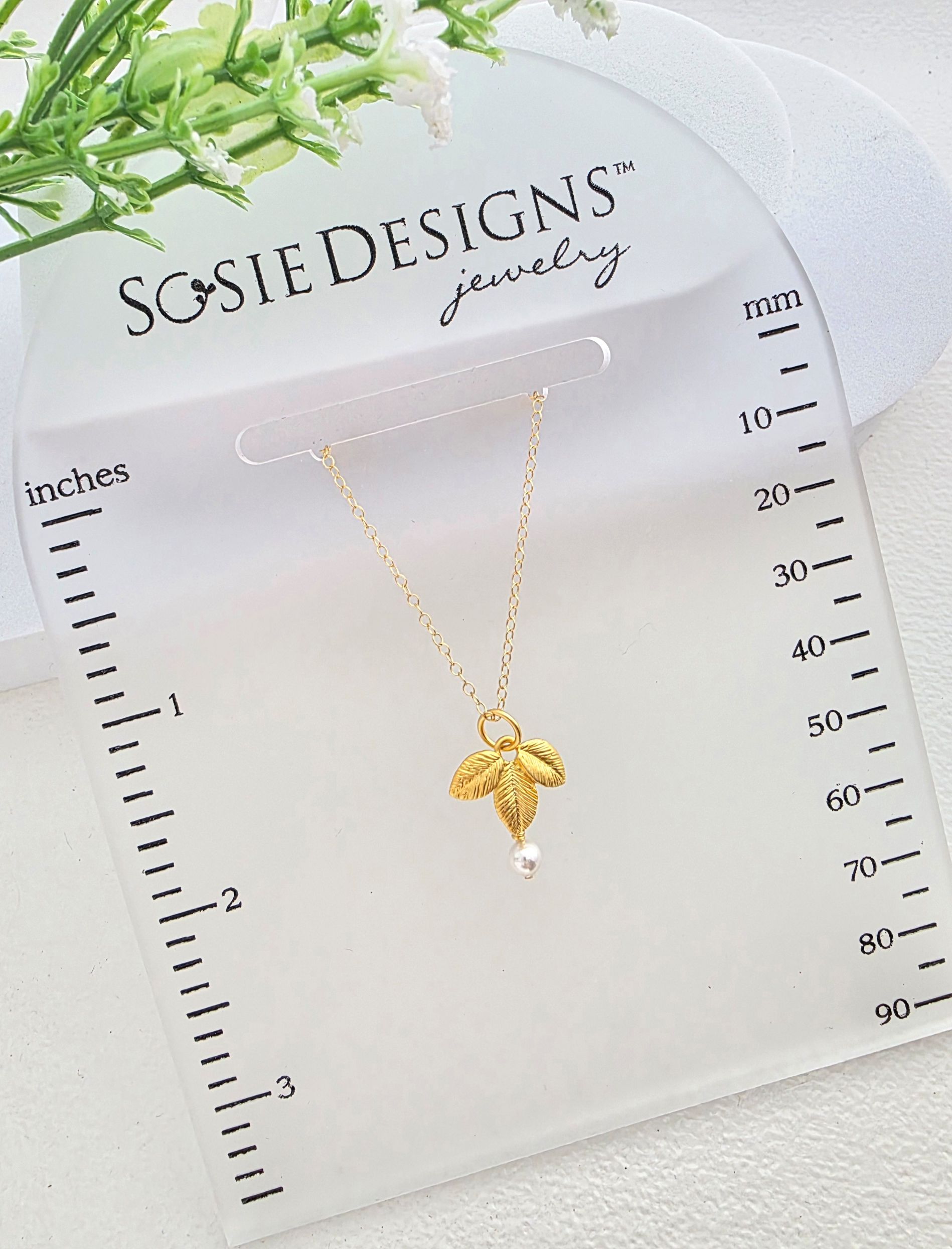 Gold Exotic Matte Leaf w/ Crystal White Pearl Necklace