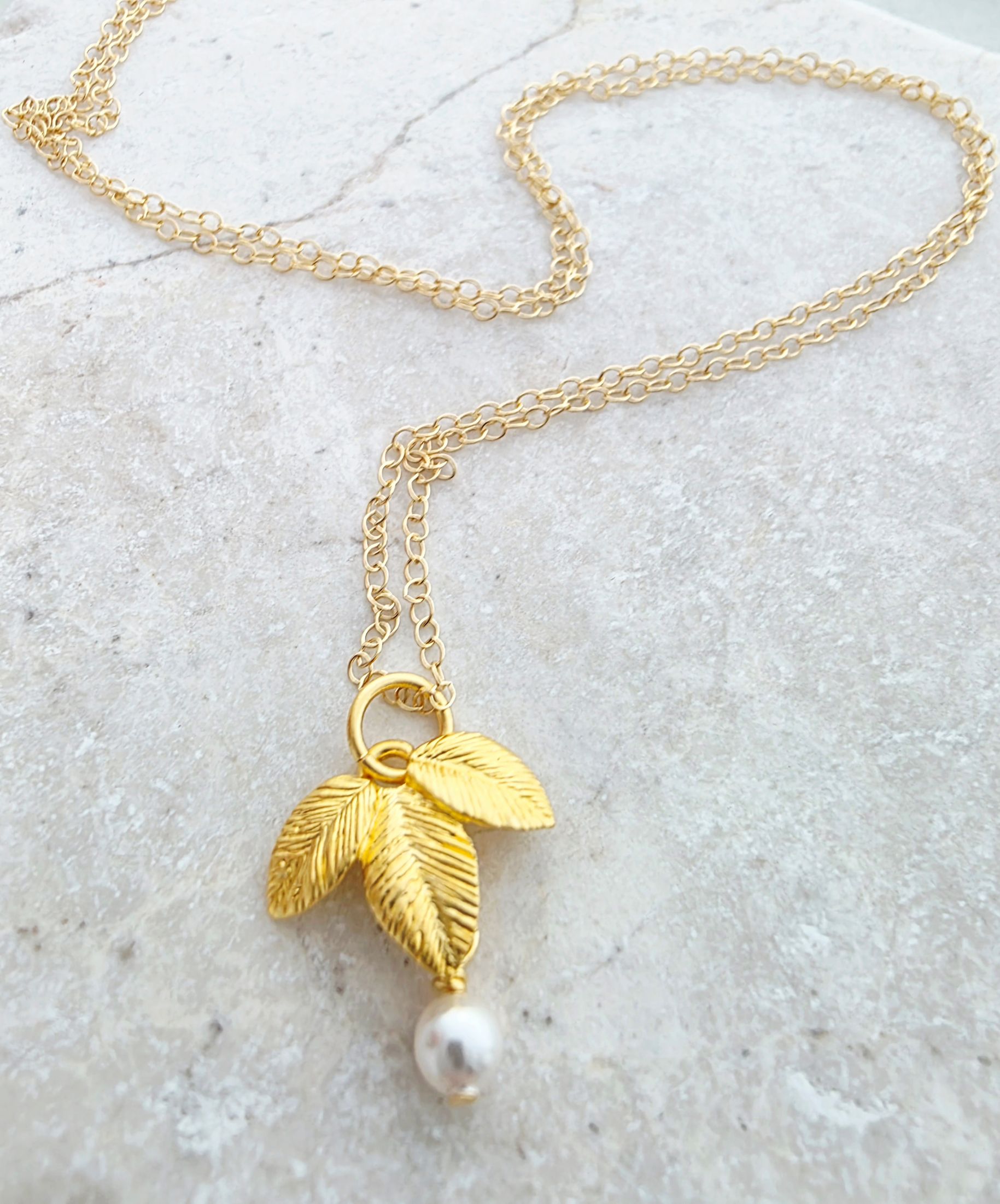 Gold Exotic Matte Leaf w/ Crystal White Pearl Necklace