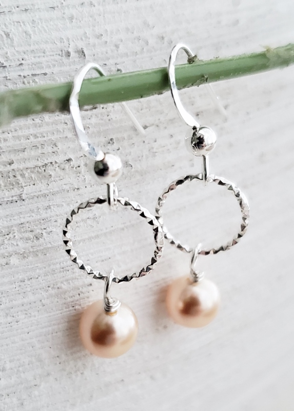 Diamond Cut w/ Crystal Pearls Earrings - Peach