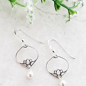 Lotus Lamp Earrings - White Pearl