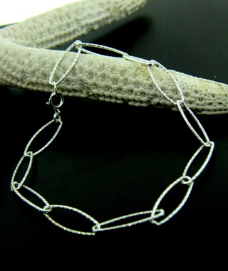 Silver Oval Diamond Cut Bracelet