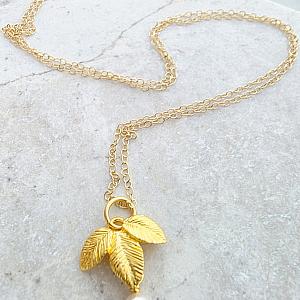 Gold Exotic Matte Leaf w/ Crystal White Pearl Necklace